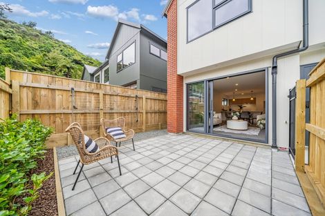 Photo of property in 2/60 Akatarawa Road, Brown Owl, Upper Hutt, 5018