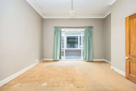 Photo of property in 370 Lake Road, Takapuna, Auckland, 0622