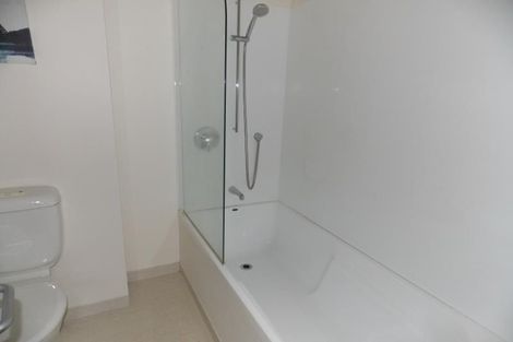 Photo of property in Terrace Heights Apartments, 2/163p The Terrace, Wellington Central, Wellington, 6011