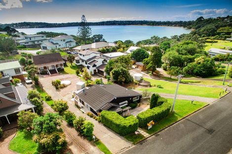Photo of property in 43b Swann Beach Road, Stanmore Bay, Whangaparaoa, 0932