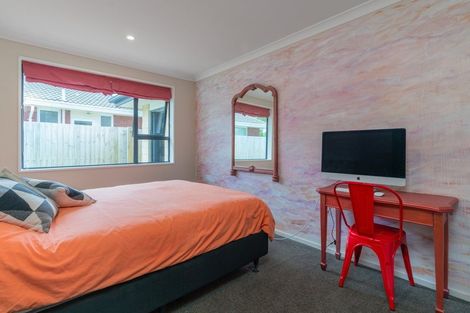 Photo of property in 2/2 Gates Lane, Woolston, Christchurch, 8023