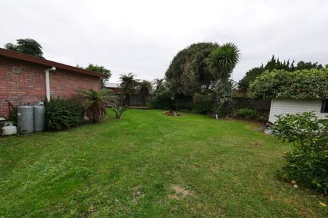 Photo of property in 10 Godwit Place, Waiuku, 2123