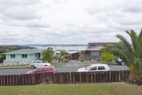 Photo of property in 33 West View Crescent, Onerahi, Whangarei, 0110