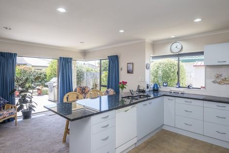 Photo of property in 39 Murray Court, Paraparaumu Beach, Paraparaumu, 5032