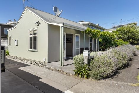 Photo of property in 160 Molesworth Street, New Plymouth, 4312