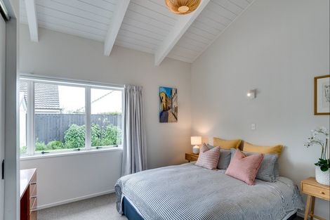 Photo of property in 15 Kopanga Road, Havelock North, 4130