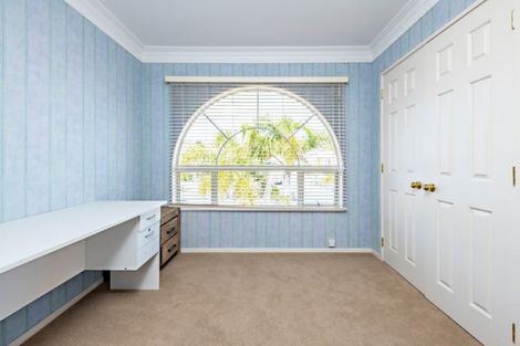 Photo of property in 20 Jane Eyre Drive, Somerville, Auckland, 2014