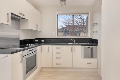 Photo of property in 32b Laing Crescent, Heathcote Valley, Christchurch, 8022