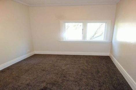 Photo of property in 108 Mortimer Terrace, Brooklyn, Wellington, 6021