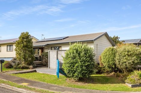 Photo of property in 2 Te Arawi Street, Takapuwahia, Porirua, 5022