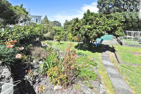 Photo of property in 8 Hillside Crescent, Leigh, 0985