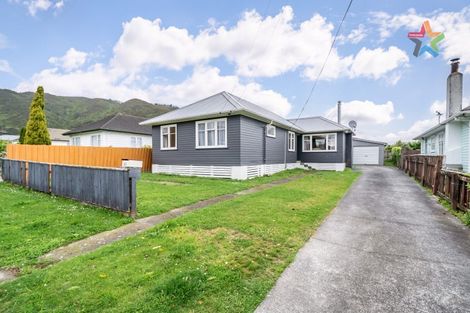 Photo of property in 43 Russell Road, Wainuiomata, Lower Hutt, 5014