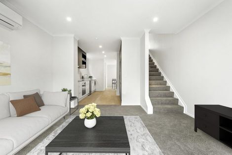 Photo of property in 5 Rauawa Lane, Hobsonville, 0616