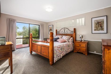 Photo of property in 8 Eclipse Lane, Whitby, Porirua, 5024
