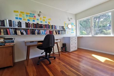 Photo of property in 127 Upland Road, Kelburn, Wellington, 6012