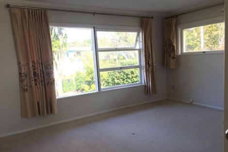 Photo of property in 12 Arahia Street, Northcote, Auckland, 0627