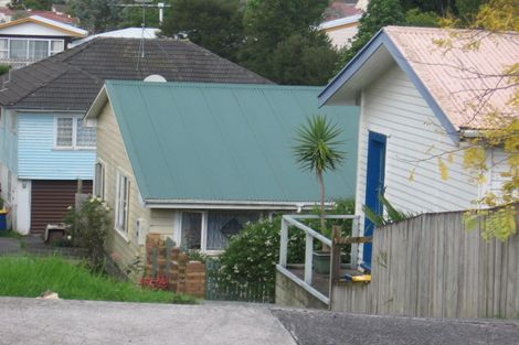 Photo of property in 2/17 Tahi Terrace, Glen Eden, Auckland, 0602