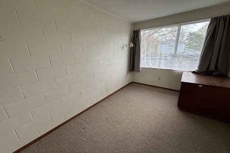 Photo of property in 6 Tiraumea Street, Palmerston North, 4410