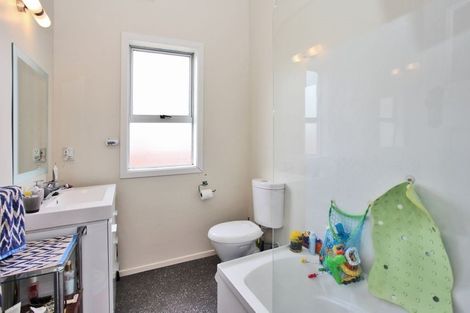 Photo of property in 128 Innes Road, St Albans, Christchurch, 8052