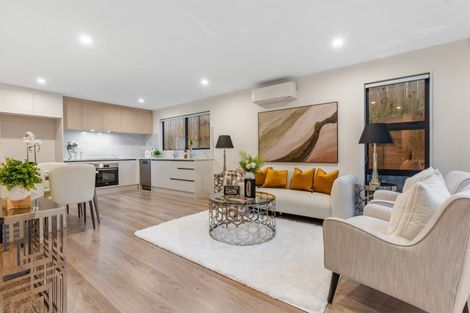 Photo of property in 165d Wiseley Road, West Harbour, Auckland, 0618