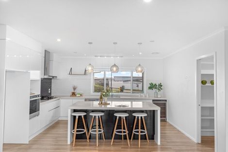 Photo of property in 13 Dulverton Rise, Flagstaff, Hamilton, 3210