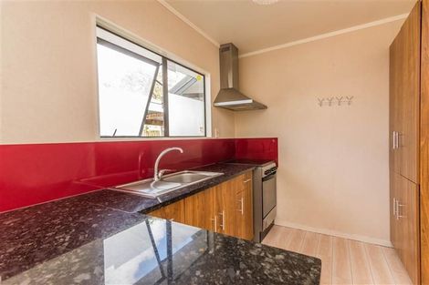 Photo of property in 4/57 Nikau Street, New Lynn, Auckland, 0600