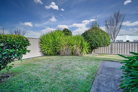 Photo of property in 3/302 Sylvan Road, Parkvale, Hastings, 4122