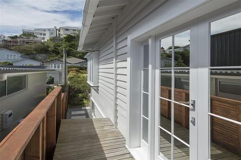 Photo of property in 10 Rimu Road, Kelburn, Wellington, 6012