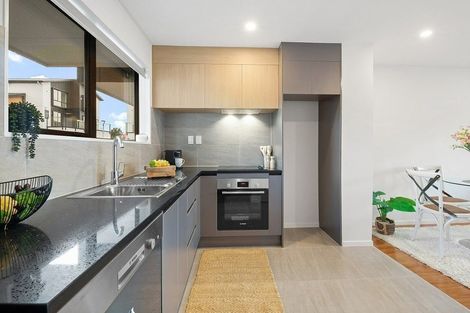 Photo of property in 2 Red Arches Road, Henderson, Auckland, 0610