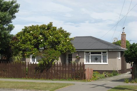 Photo of property in 3 Cradock Street, South New Brighton, Christchurch, 8062