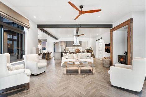 Photo of property in 10 Ida Way, Omaha, 0986