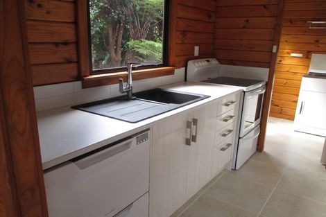 Photo of property in 2/694 East Coast Road, Pinehill, Auckland, 0632