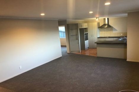 Photo of property in 16 Exotic Place, Massey, Auckland, 0614