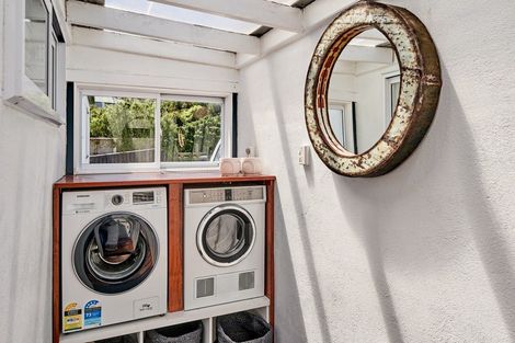 Photo of property in 120a Motuhara Road, Plimmerton, Porirua, 5026