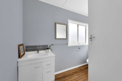 Photo of property in 2 Bone Crescent, Hawera, 4610