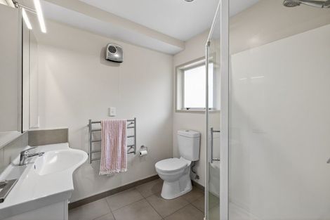 Photo of property in 5a Simmonds Grove, Greerton, Tauranga, 3112