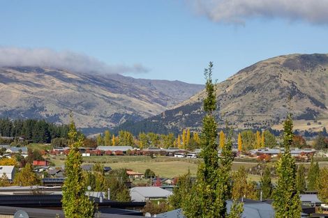 Photo of property in 60 Kirimoko Crescent, Wanaka, 9305