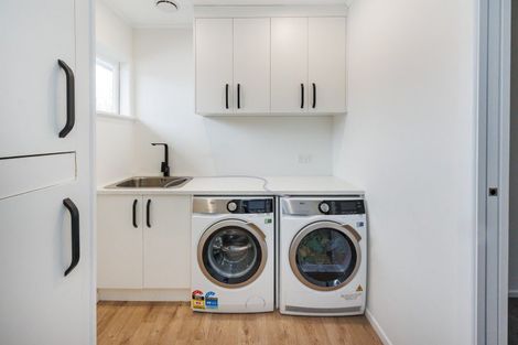 Photo of property in 18 Snowdon Avenue, Terrace End, Palmerston North, 4410