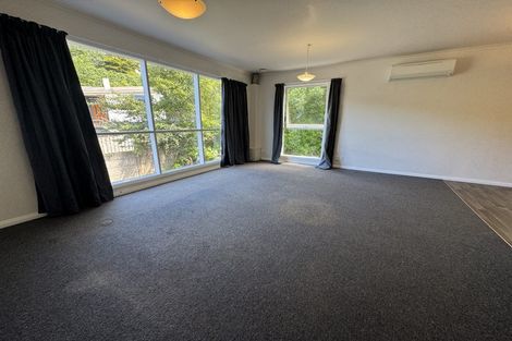 Photo of property in 6 Epsom Way, Karori, Wellington, 6012
