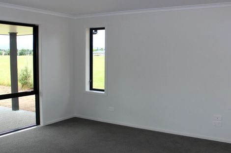 Photo of property in 4 Hereford Drive, Carterton, 5713