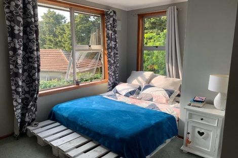 Photo of property in 15 Beeche Place, Birkdale, Auckland, 0626