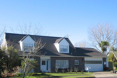 Photo of property in 27 Cooper Place, Chedworth, Hamilton, 3210