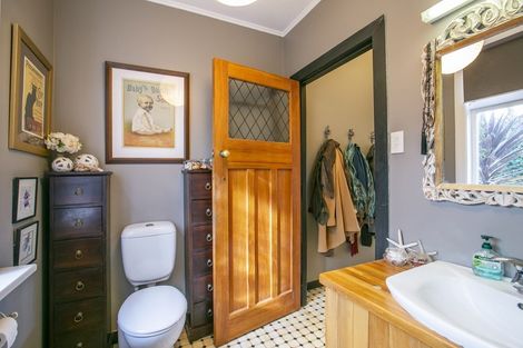 Photo of property in 1 Tyne Street, Carterton, 5713