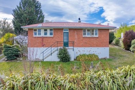 Photo of property in 33 Tamblyn Drive, Lake Roxburgh Village, Roxburgh, 9571