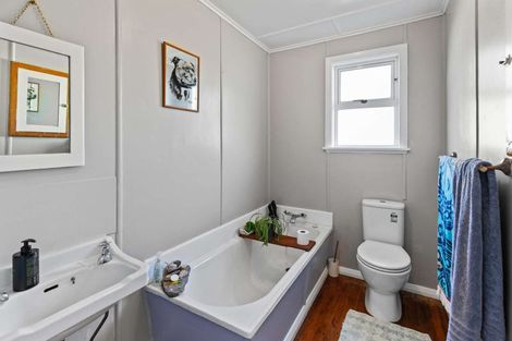 Photo of property in 9 Taplin Quay, Waitotara, Whanganui, 4588