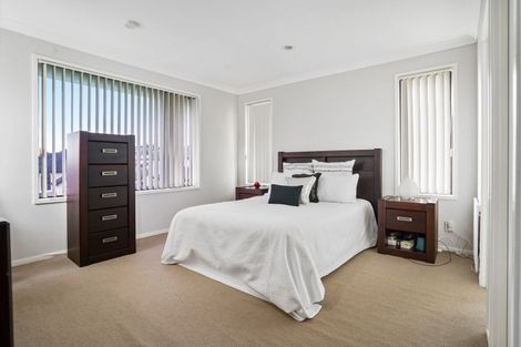 Photo of property in 19 The Enclave, Totara Heights, Auckland, 2105