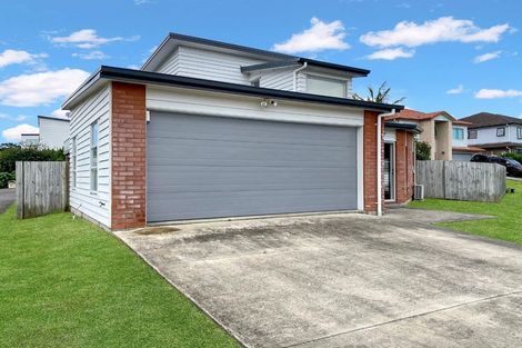 Photo of property in 42 Kokako Rise, Papakura, 2110