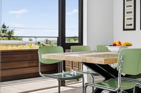 Photo of property in 2/11 Hauraki Road, Hauraki, Auckland, 0622