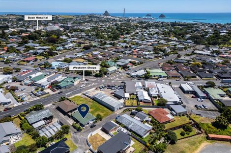 Photo of property in 33f Sanders Avenue, Westown, New Plymouth, 4310