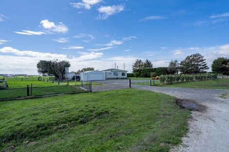 Photo of property in 460 Tiwai Road, Awarua Plains, Invercargill, 9877